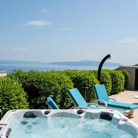 Villa Sv, Petar *